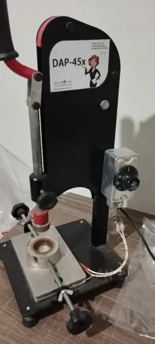 Máquina de fazer forminhas de doces finos