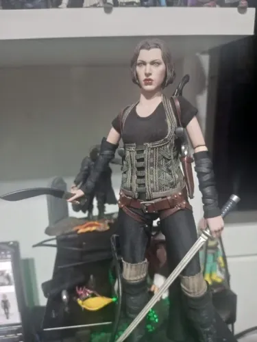 Alice Resident Evil Afterlife Hot toys boneco figura original 1/6 30cm