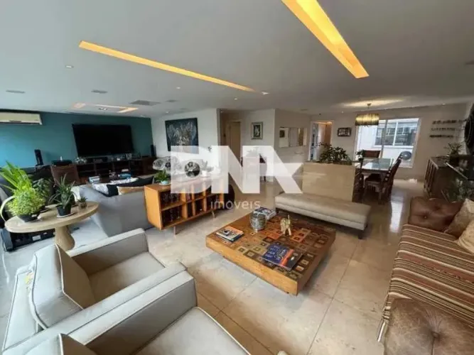 Apartamento : / Residencial / Urca