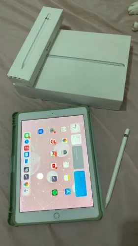 iPad 6th 32GB + apple pencil 