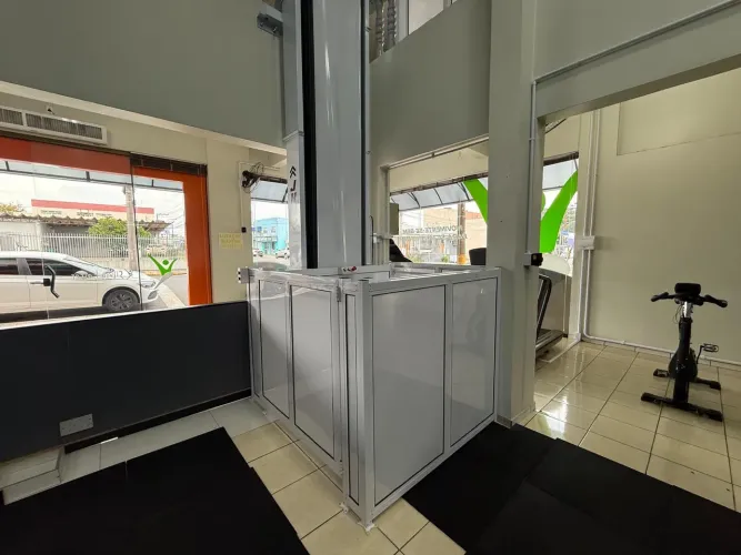 Plataforma Elevador residencial Acessibilidade 