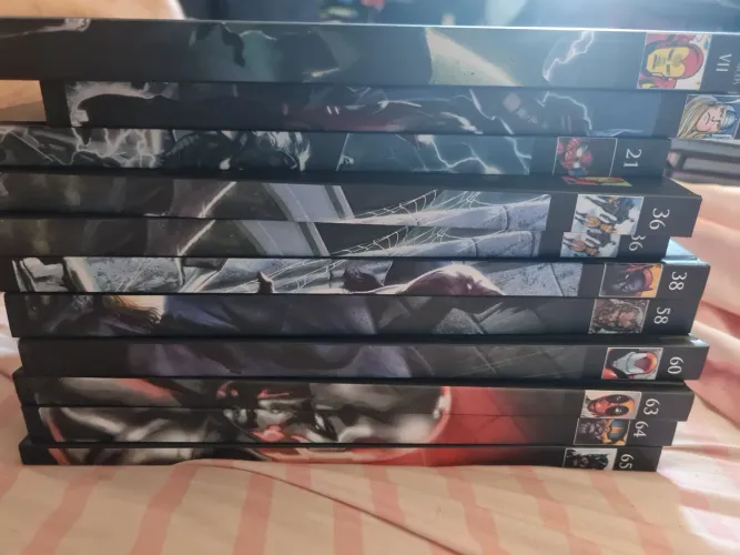Hq's "A coleção oficial de Graphic Novels - Marvel