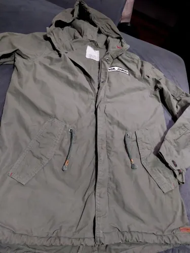 Jaqueta parka verde militar Zara Infantil
