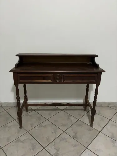 Escrivaninha de Madeira