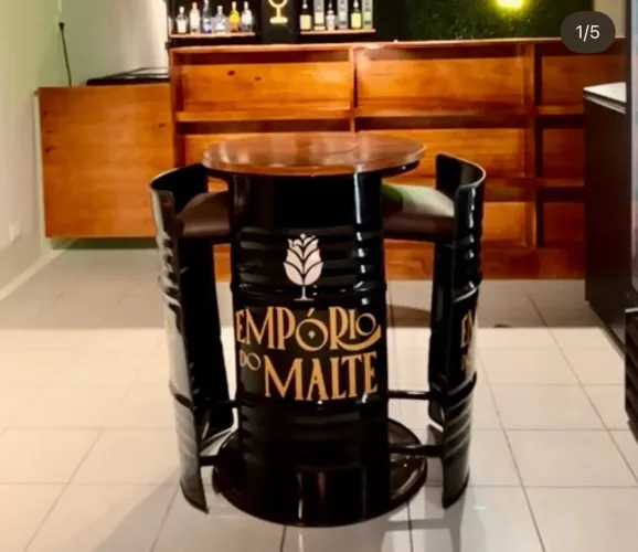 Mesas feitas com Tonel