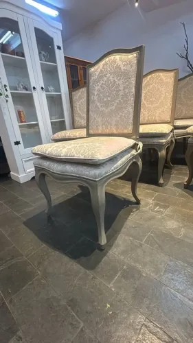 Cadeiras Pés Luiz XV Poltrona Medalhão Antiga Madeira Maciça