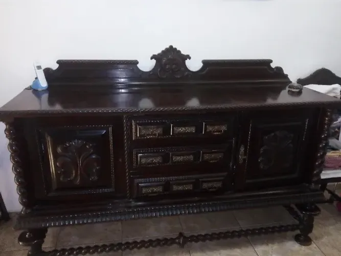 Conjunto de móveis Manuelinos