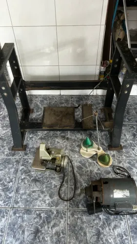 Máquina de overloque
