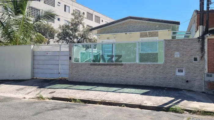 Casa com 5 vagas de garagem no Jardim Amazonas, Campinas