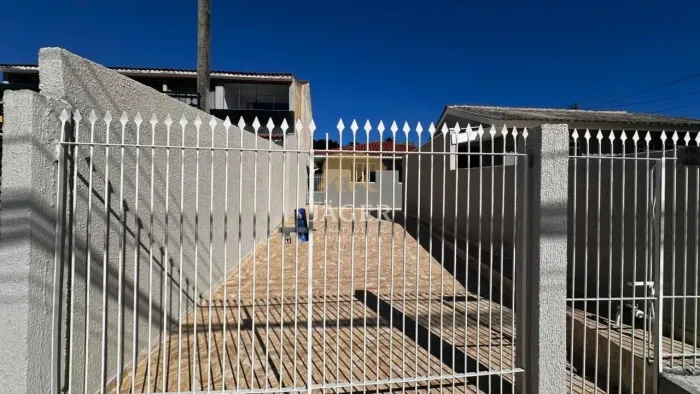 Casa Térrea com Amplo Quintal para Locação no São Braz - 85m²!!
