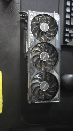 Placa de vídeo  RX9070 XT 16GB Asrock challenger  1 mês de uso