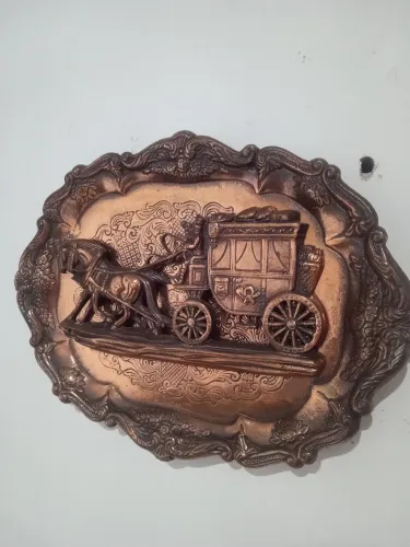 QUADRO DE BRONZE