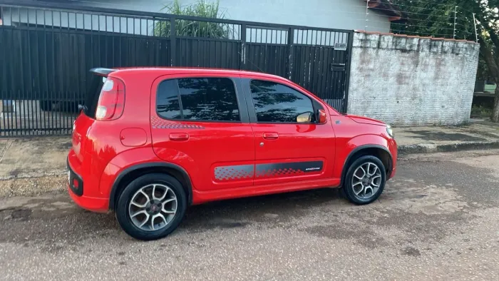 Fiat Uno Sporting 1.4 EVO Fire Flex 8V 4P 2014