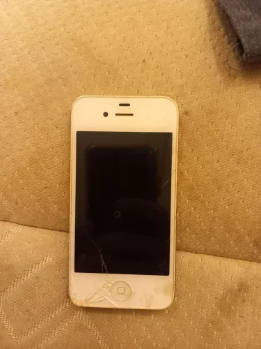 Apple iPhone 4 