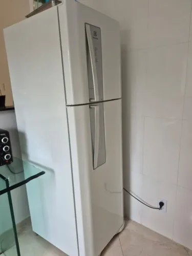 Geladeira Eletrolux 380 litros