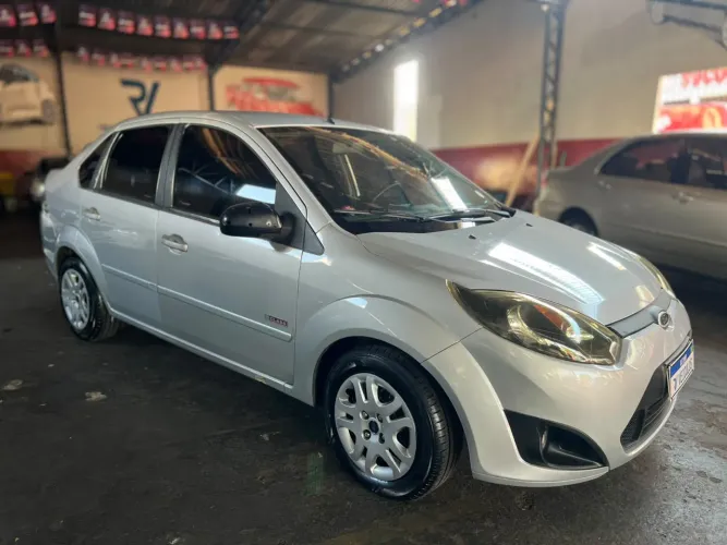 Ford Fiesta Sed. 1.6 8V Flex 4P 2012