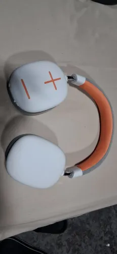 Fone bluetooth 60 horas, em até 18x no cartão.