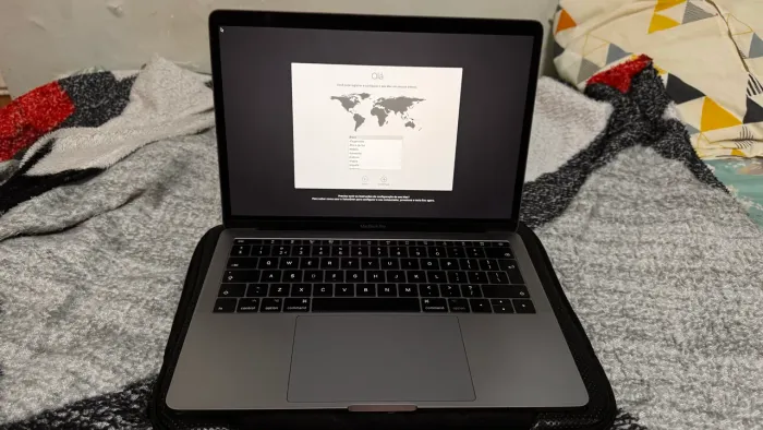 MacBook Pro 2017 i5 8G de RAM e 128GB de SSD
