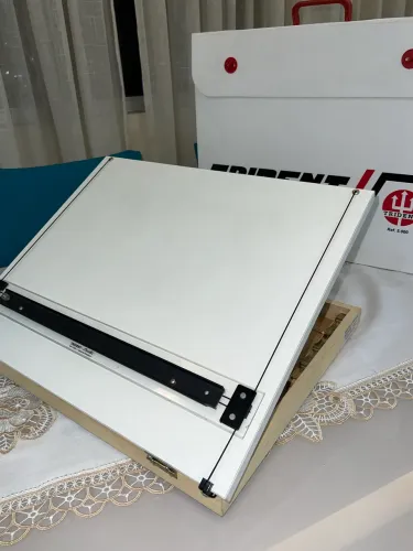 Kit Prancheta A3 Trident com Régua Paralela + Esquadros Desetec + Pasta e Régua Dello