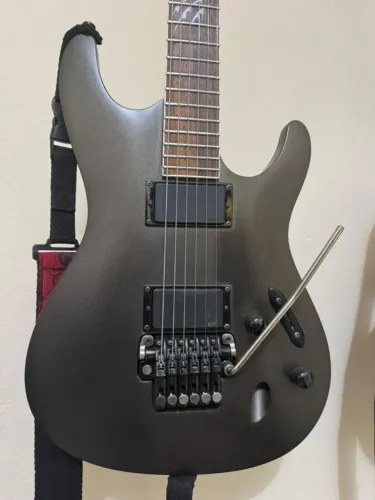 Guitarra Ibanez S520EX Indonésia captação EMG