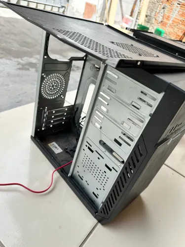 Gabinetes para PC Usado
