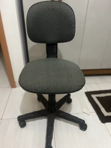 Cadeira giratória para escritório