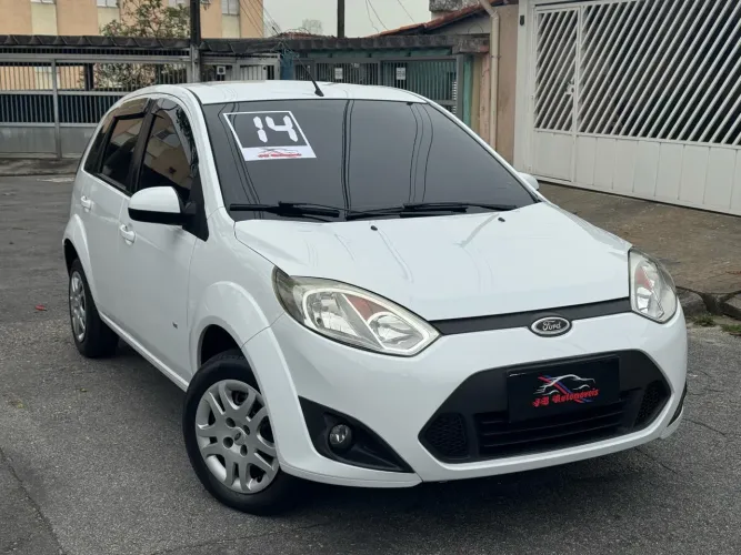 Ford Fiesta SE 1.6 8V Flex 5P 2014