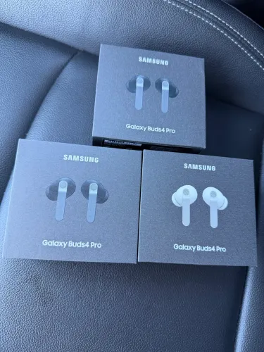 Galaxy Buds 4 Pro Novo na caixa.