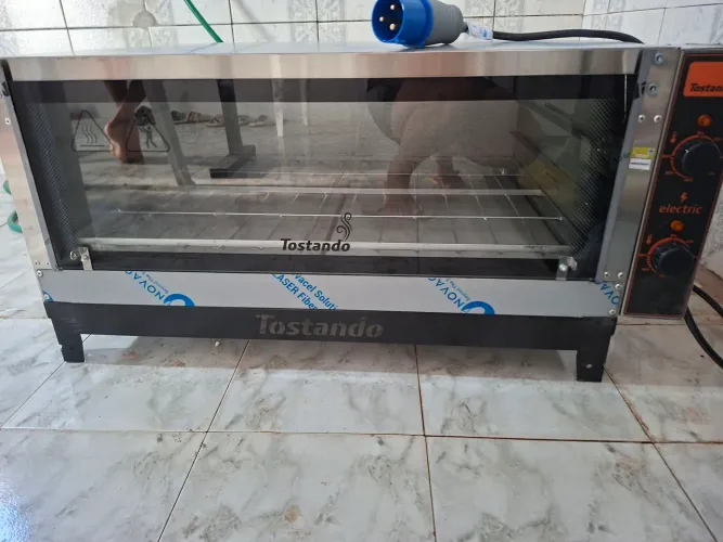 Vendo forno elétrico de lastro marca Tostando ! Novo, zerado no plástico!