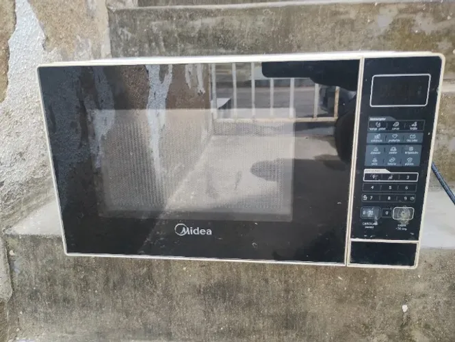Microondas com Defeito