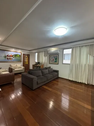 Apartamento a venda no Setor Oeste. 117m2, 3/4 sendo 1 suíte.