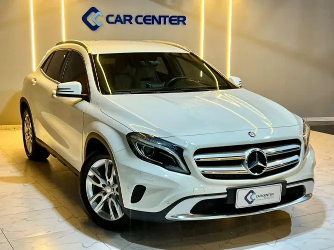 Mercedes-Benz GLA 200 Adv. 1.6/1.6 TB 16V Flex Aut. 2015