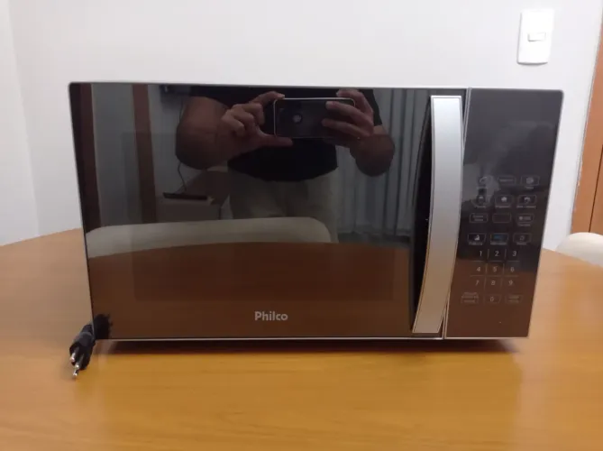 MICROONDAS PHILCO ESPELHADO 28 LTS