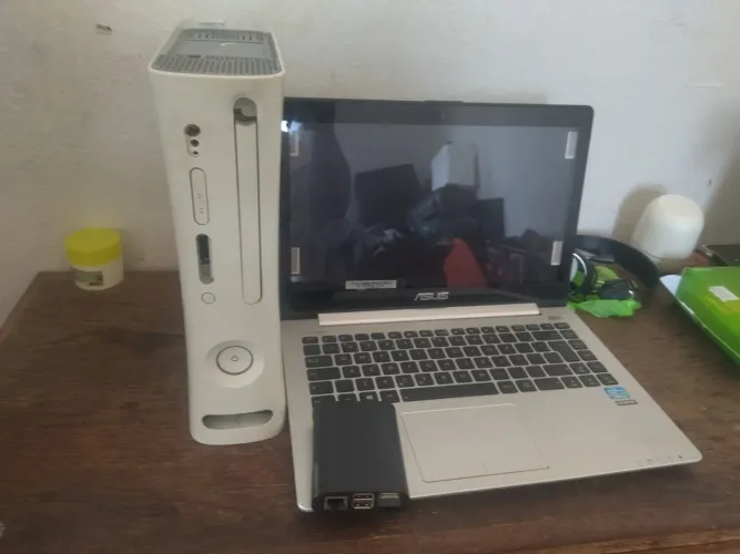 2 notebooks i3/Xbox fat/raspberry 