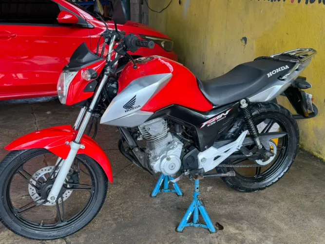 Vende moto fan 2018,quitada no ponto de transferir 10:300.