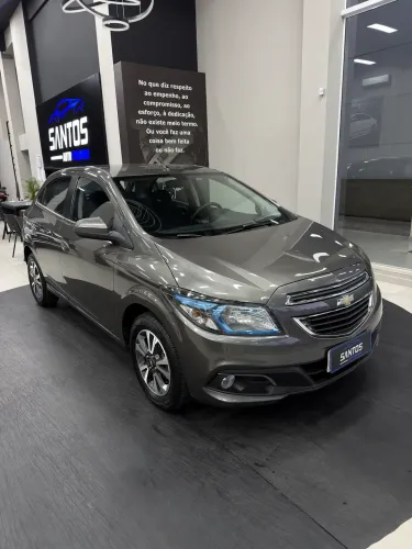 Chevrolet Onix Hatch LTZ 1.4 8V Flex Power Aut. 4P 2015