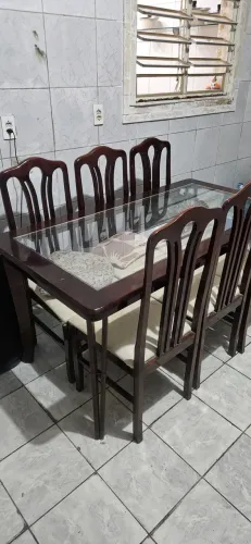 MESA DE MADEIRA PURO