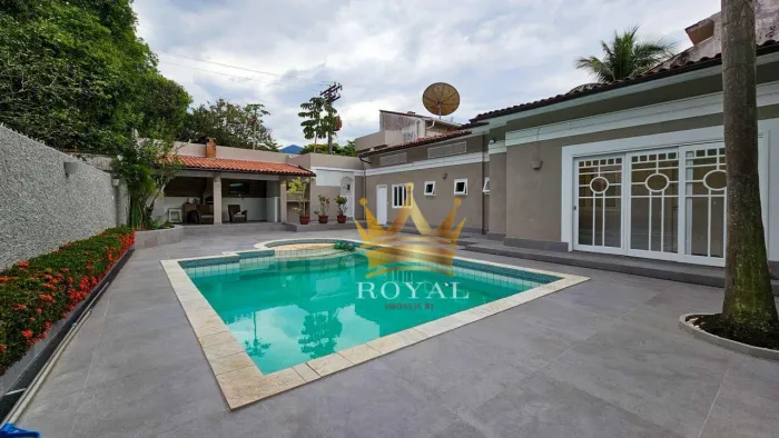 Casa linear com 5 quartos à venda, 600m² - Taquara - Rio de Janeiro/RJ