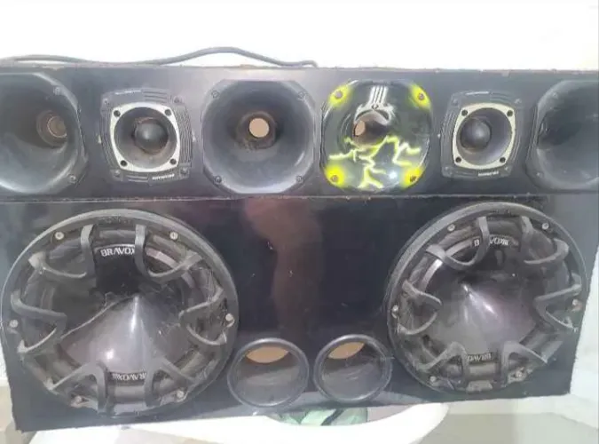 Vendo som automotivo 