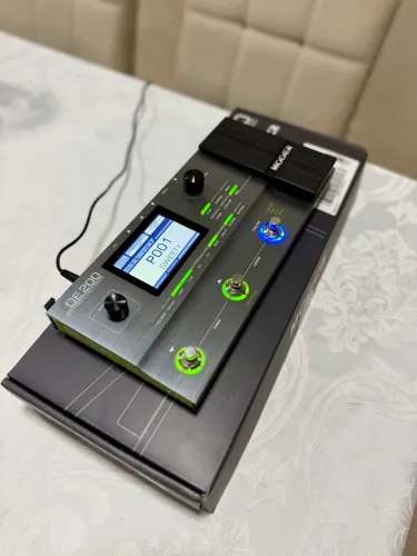 Pedaleira Mooer ge200