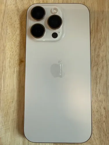 iPhone 16 Pro