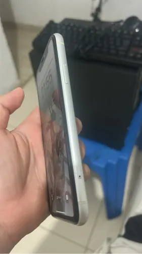 IPHONE XR 64gb R$600