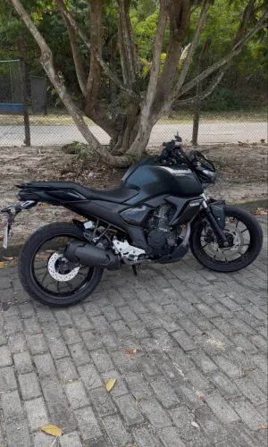 Vendo fz15 nova
