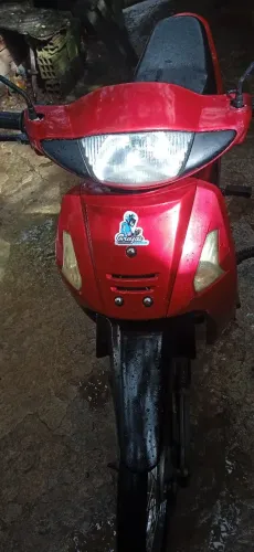 Vendo essa moto só pra rodar valor 4000 