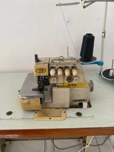 Máquina overloque ponto cadeia