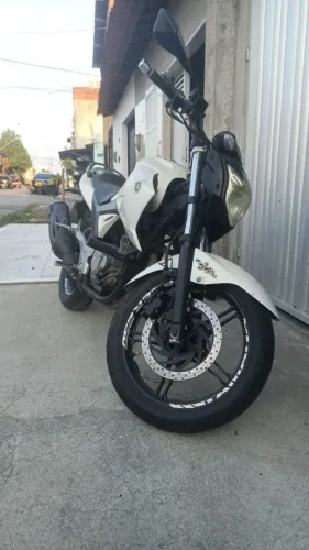 Fazer 250 banca