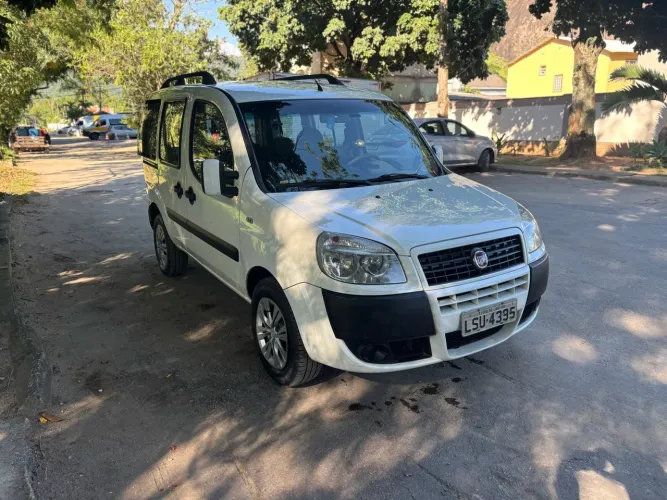 Fiat Doblo Essence 1.8 Flex 16V 5P 2017