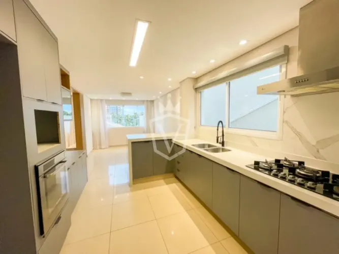 Casa à venda no Condomínio Reservatto, Engordadouro - Jundiaí/SP