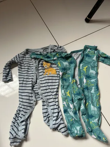 Macacão de frio carters 6 meses