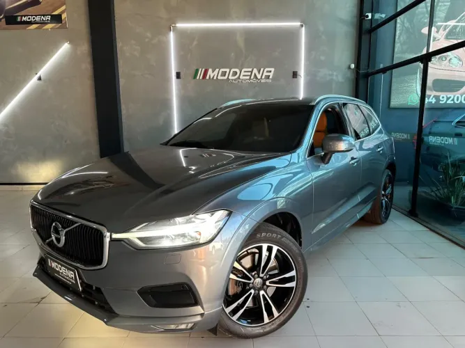 Volvo XC 90 2.5t 210cv AWD 5P 2020